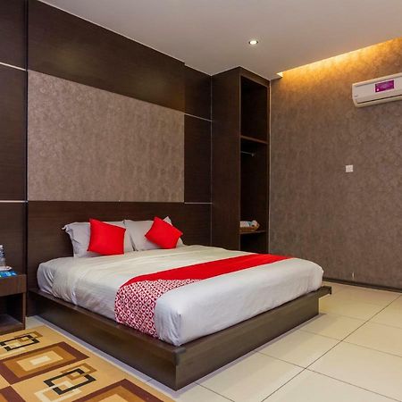 Remember Hotel Bukit Gambir Buitenkant foto