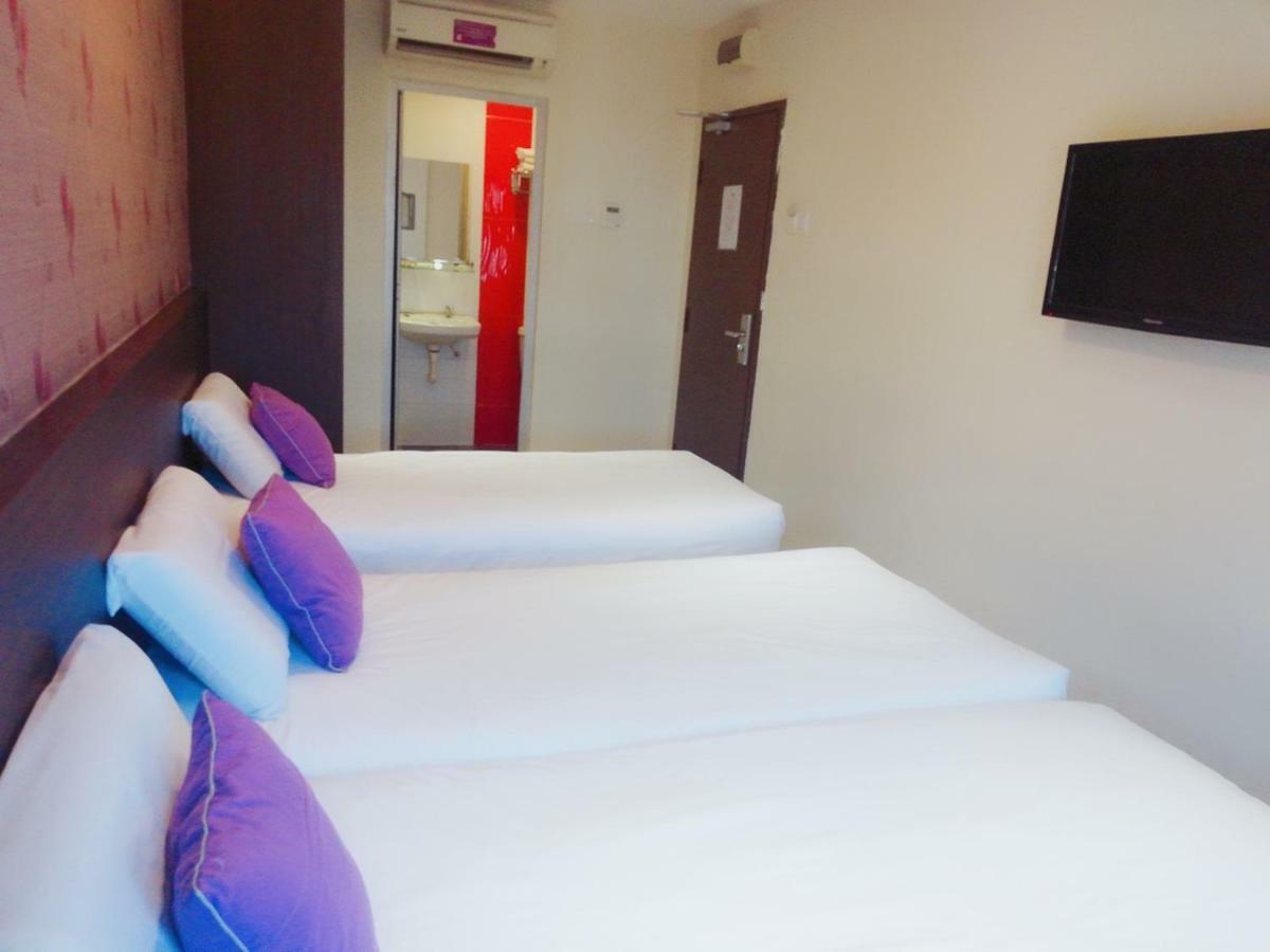 Remember Hotel Bukit Gambir Buitenkant foto
